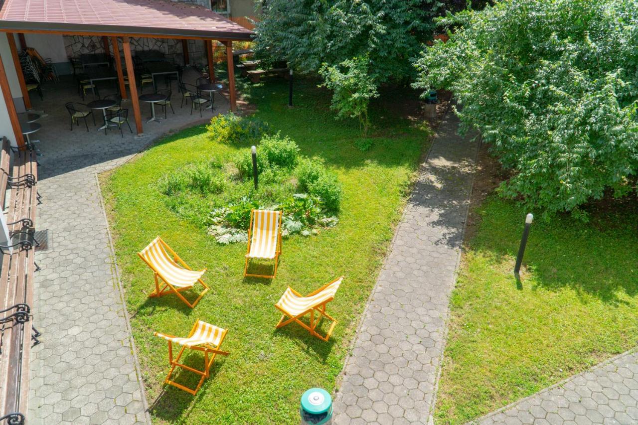 Dijaski Dom Bezigrad Ljubljana Hostel Bagian luar foto