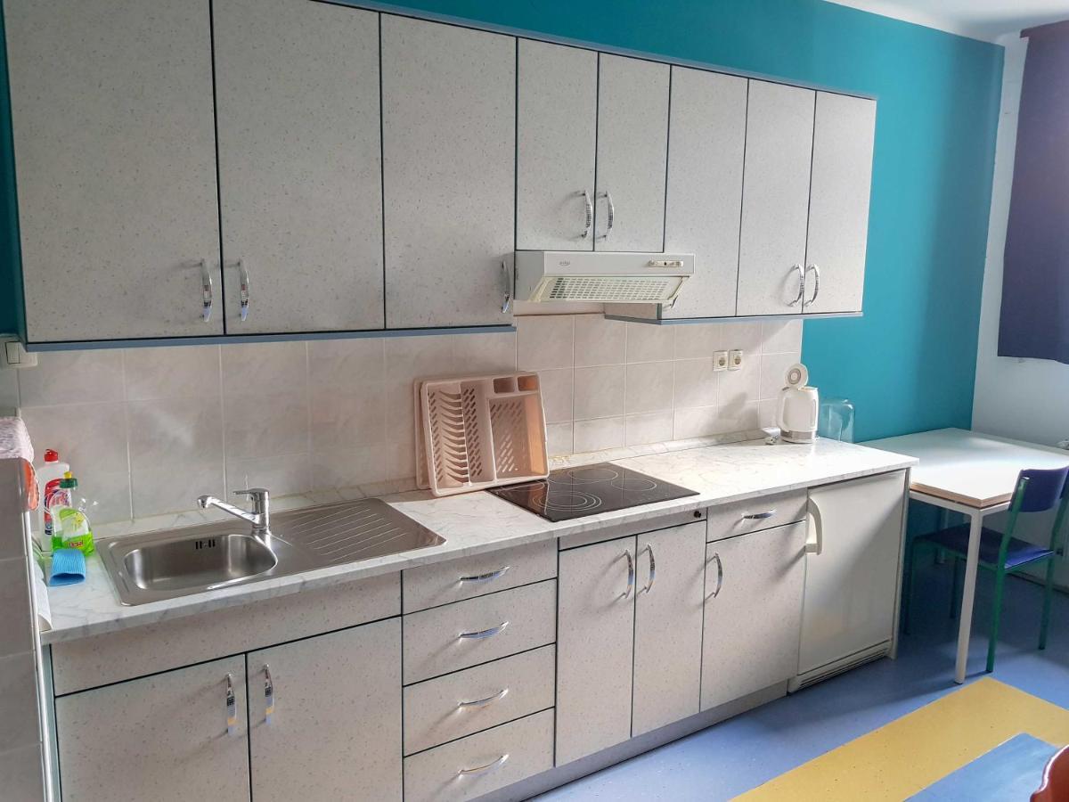 Dijaski Dom Bezigrad Ljubljana Hostel Bagian luar foto